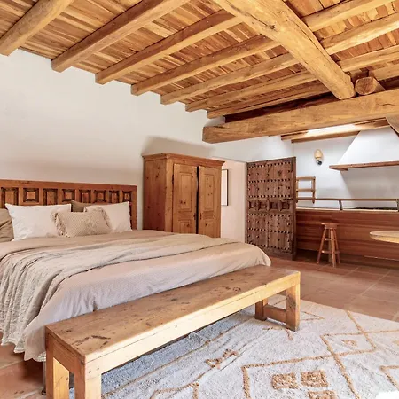 Villa Sa Tanca Ibiza Located Puig D'en Vall, 6b , Pool , Tennis Montecristo