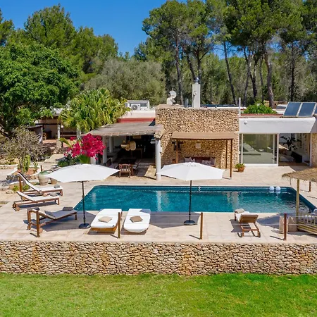 Sa Tanca Ibiza Located Puig D'en Vall, 6b , Pool , Tennis Вилла Montecristo