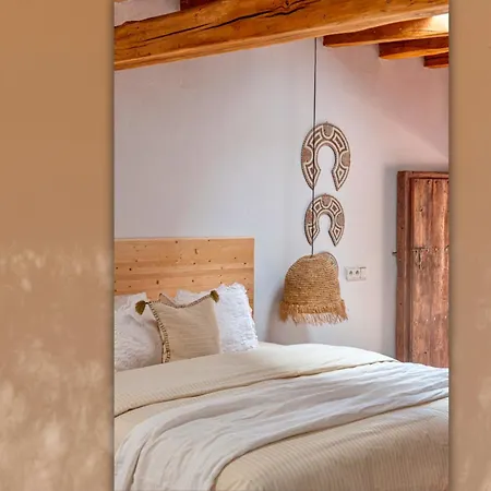 Sa Tanca Ibiza Located Puig D'en Vall, 6b , Pool , Tennis Вилла Montecristo